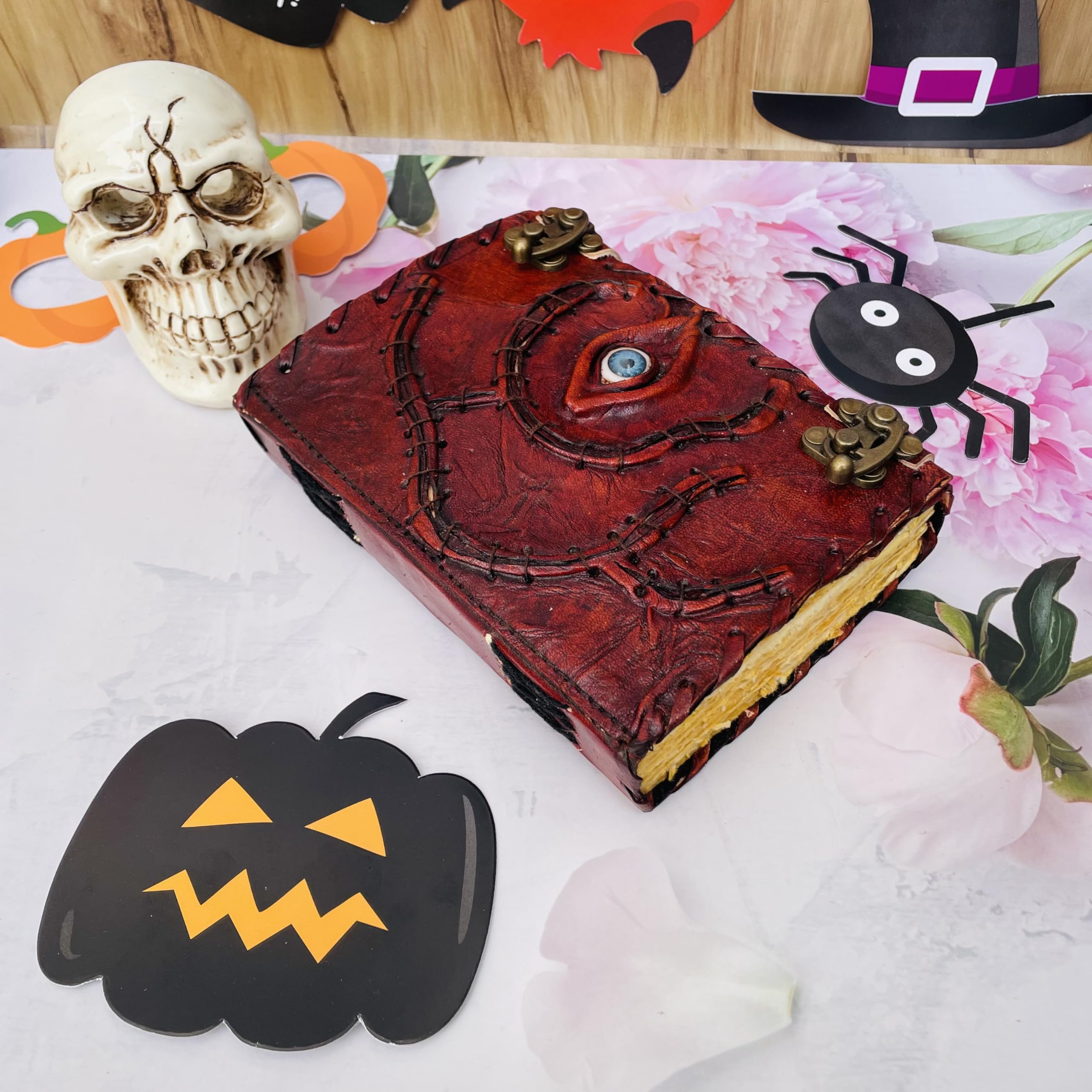 Amazon | Hocus Pocus Book of Spells、本物の呪文付きグリモア魔法書